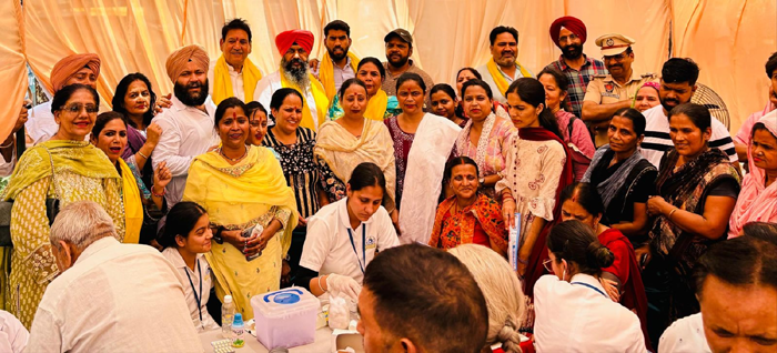 160 Patients Examined at Free Medical Camp Organized by Aam Aadmi Party Women’s Wing in Raipur Khurd